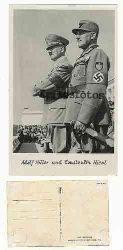 Adolf Hitler und Constantin Hierl Portrait in Uniform Parade alte Postkarte