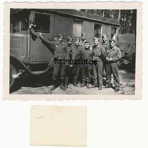 Soldaten am Lkw Kastenwagen siehe Technik Foto Fahrzeug