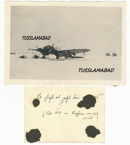Flugzeug Bomber Luftwaffe auf Flugplatz Technik Foto